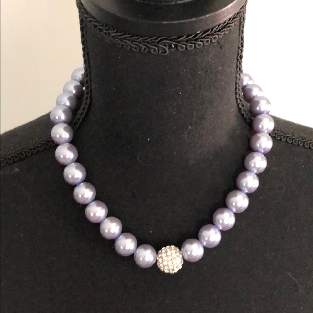 Blue/gray large beaded necklace w/bling bauble